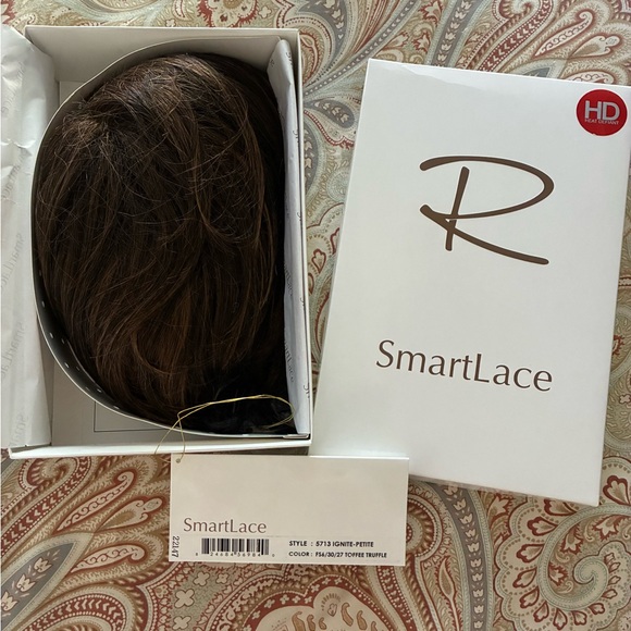 JON RENAU, IGNITE~Petite HD,Synthetic Lace Front, GORGEOUS Color:Toffee Truffle - Picture 2 of 11